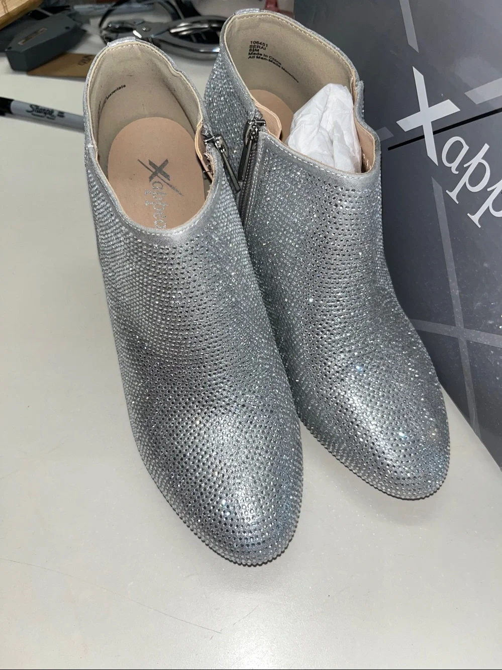 BLINGED OUT RHINESTONE Ankle BOOTIES SZ 8.5 EXCELLENT